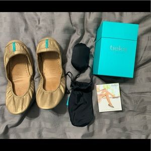 Tieks Metallic Gold size 8